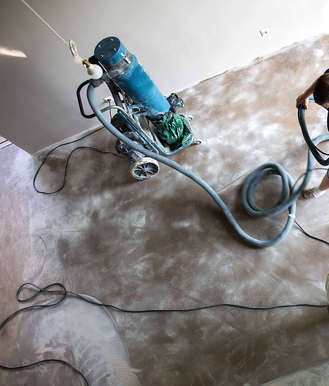 Polished+concrete+epoxy+installation